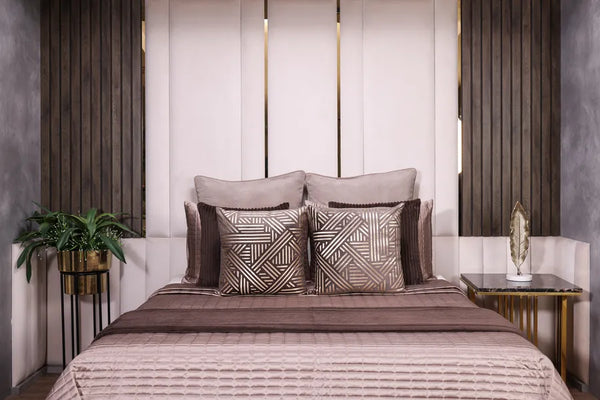 Linear Bliss - Line Chic