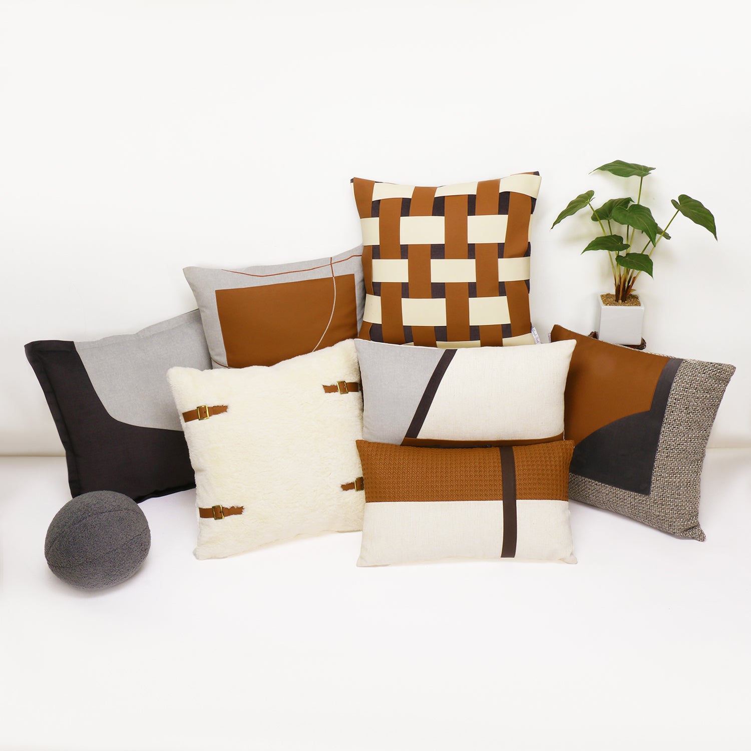 LEATHER GEOMETRY